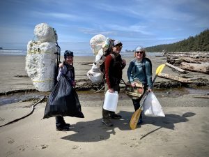 Volunteers at last year’s Washington Coast Cleanup.